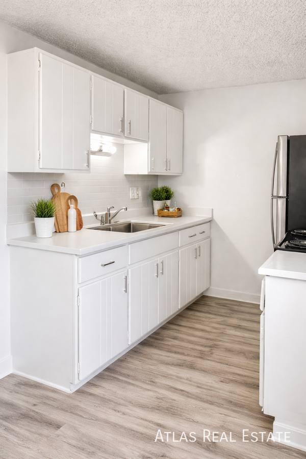 15573 E 13th Ave #B105, Aurora, CO 80011 - Apartment for Rent - Image 4