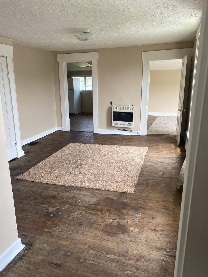 Apartment for rent at 618 E Pike St, Crawfordsville, IN 47933