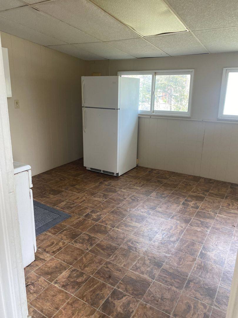 Apartment for rent at 618 E Pike St, Crawfordsville, IN 47933