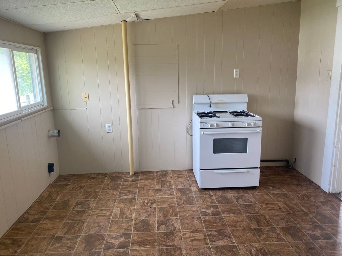 Apartment for rent at 618 E Pike St, Crawfordsville, IN 47933