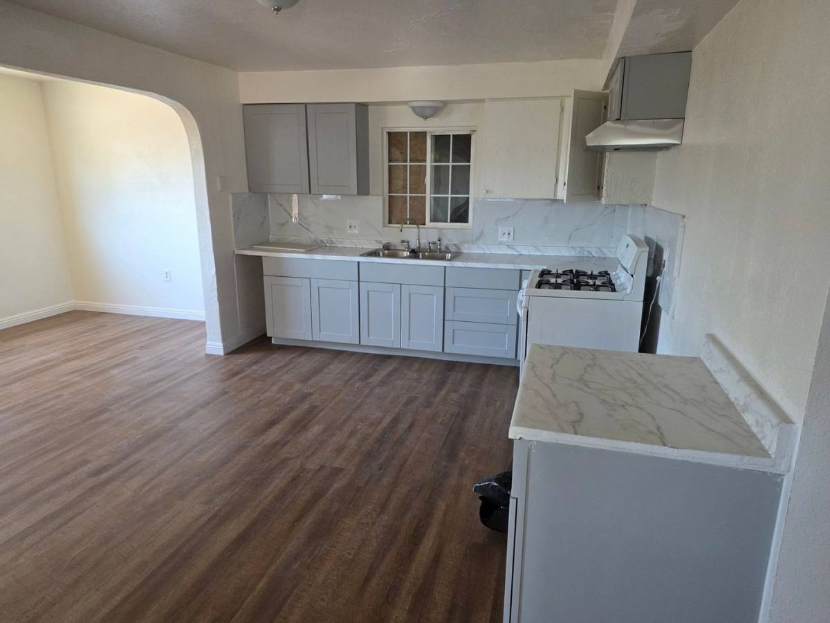 Townhouse for rent at 9217 Beech Ave, Fontana, CA 92335