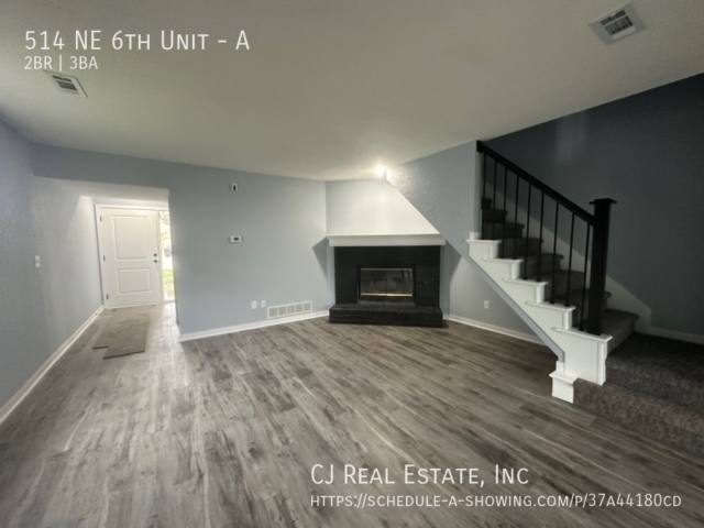 Townhouse for rent at 514 NE 6th #A, Blue Springs, MO 64014