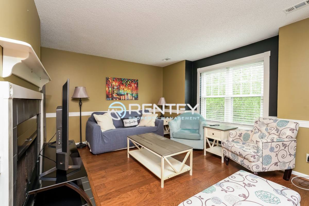 Condo for rent at 3810 Old Rosebud Court, Clemmons, NC 27012
