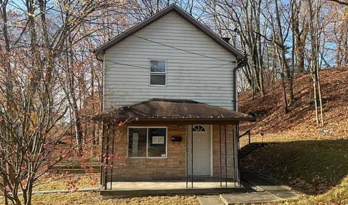 House for rent at 703 Yale St, Archbald, PA 18403