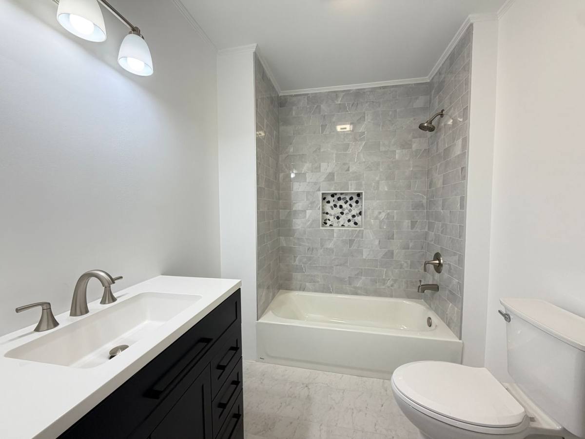 House for rent at 1744 Wilmore Dr, Charlotte, NC 28203