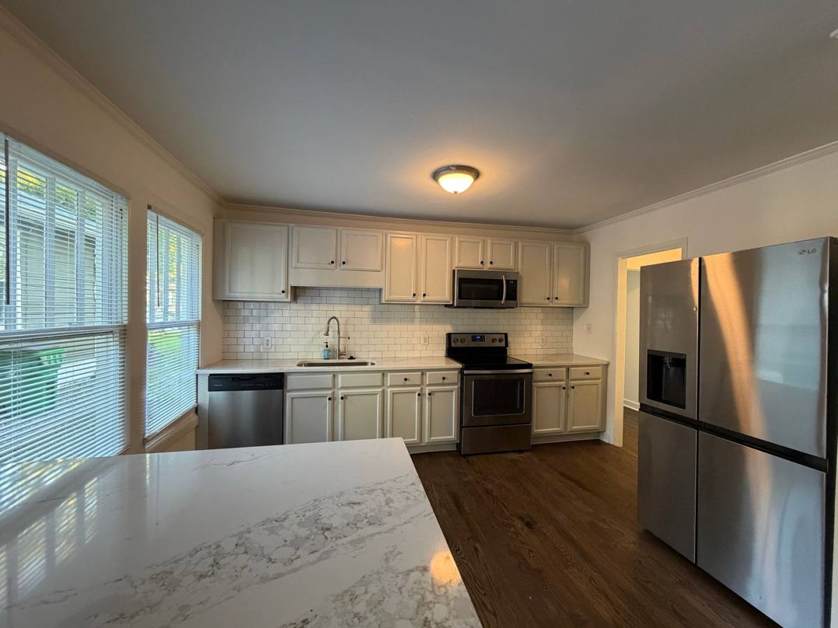 House for rent at 1744 Wilmore Dr, Charlotte, NC 28203