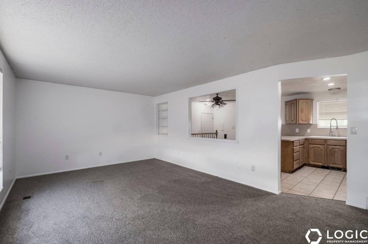 House for rent at 4247 S 2450 W, Roy, UT 84067