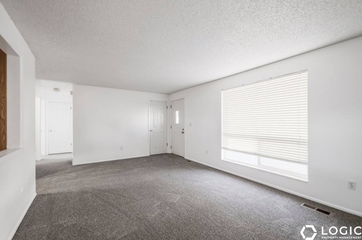House for rent at 4247 S 2450 W, Roy, UT 84067