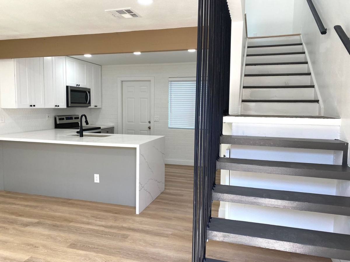 Apartment for rent at 1150 E Orange St, Tempe, AZ 85281