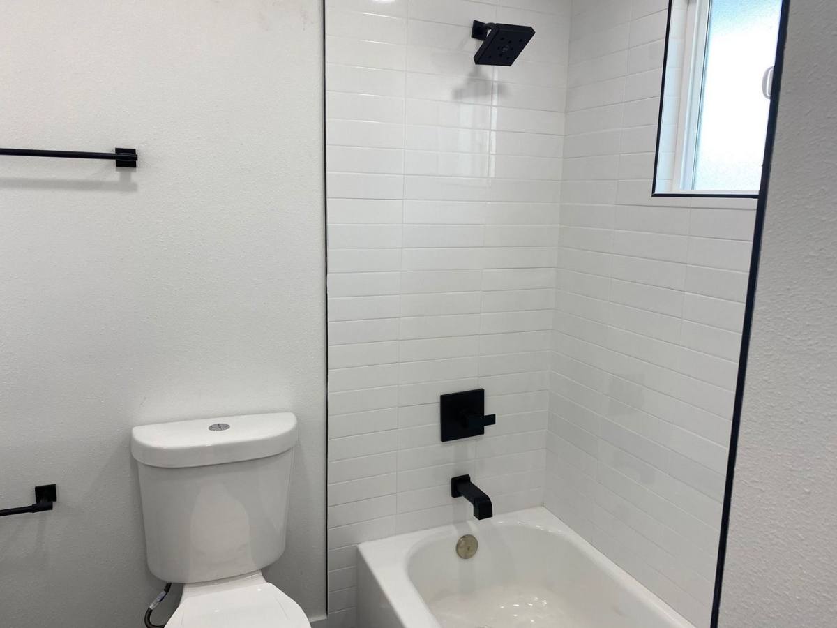 Apartment for rent at 1150 E Orange St, Tempe, AZ 85281