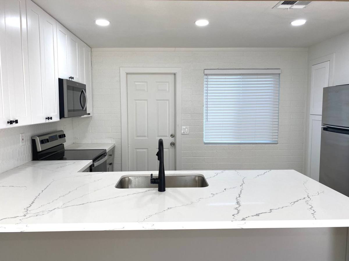 Apartment for rent at 1150 E Orange St, Tempe, AZ 85281