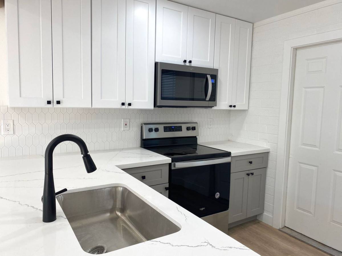 Apartment for rent at 1150 E Orange St, Tempe, AZ 85281