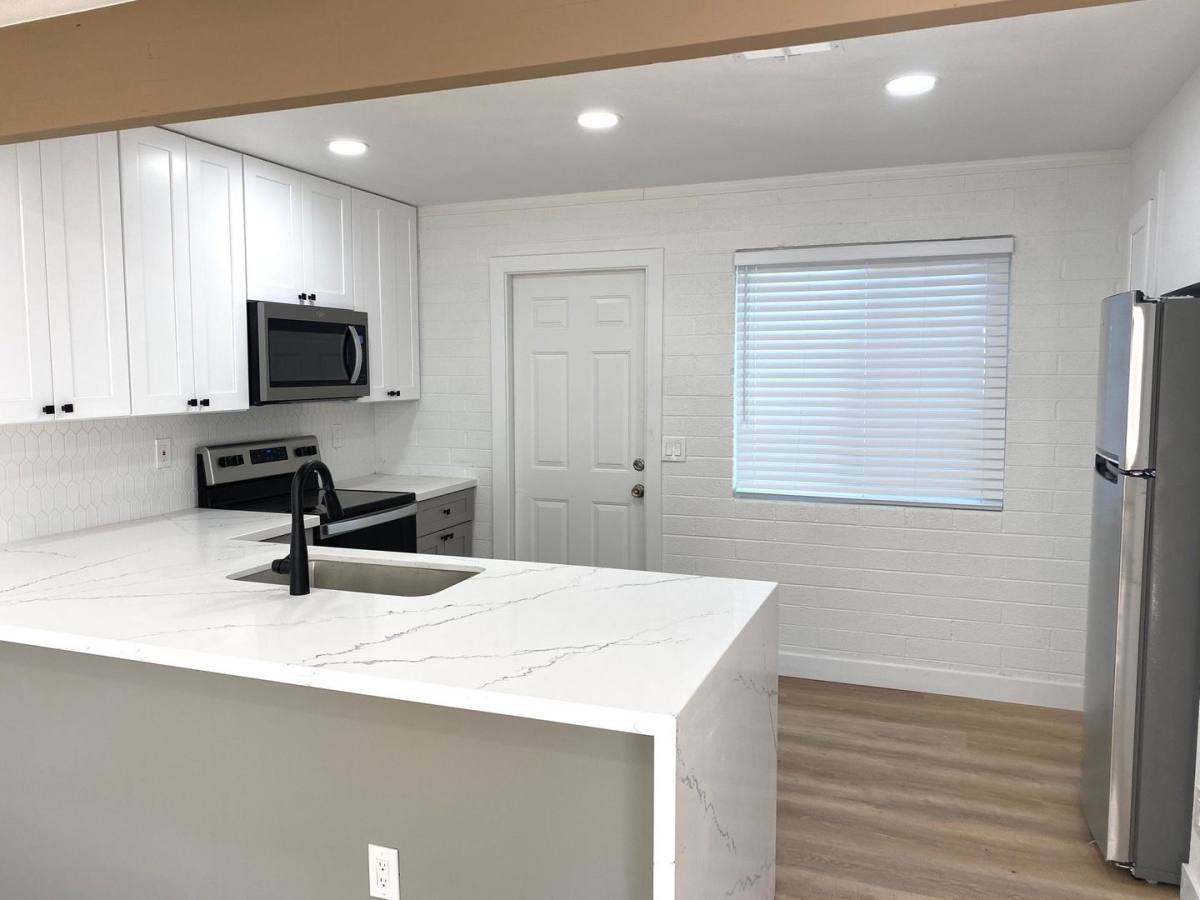 Apartment for rent at 1150 E Orange St, Tempe, AZ 85281