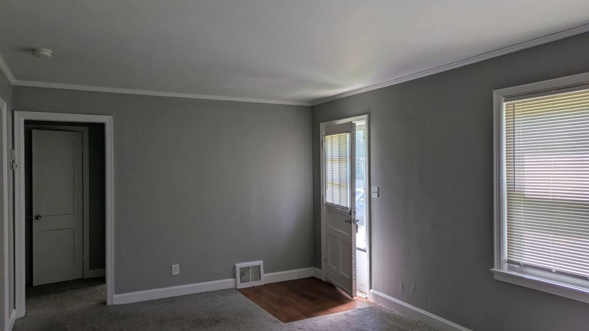 House for rent at 3213 S Ash Ave, Independence, MO 64052