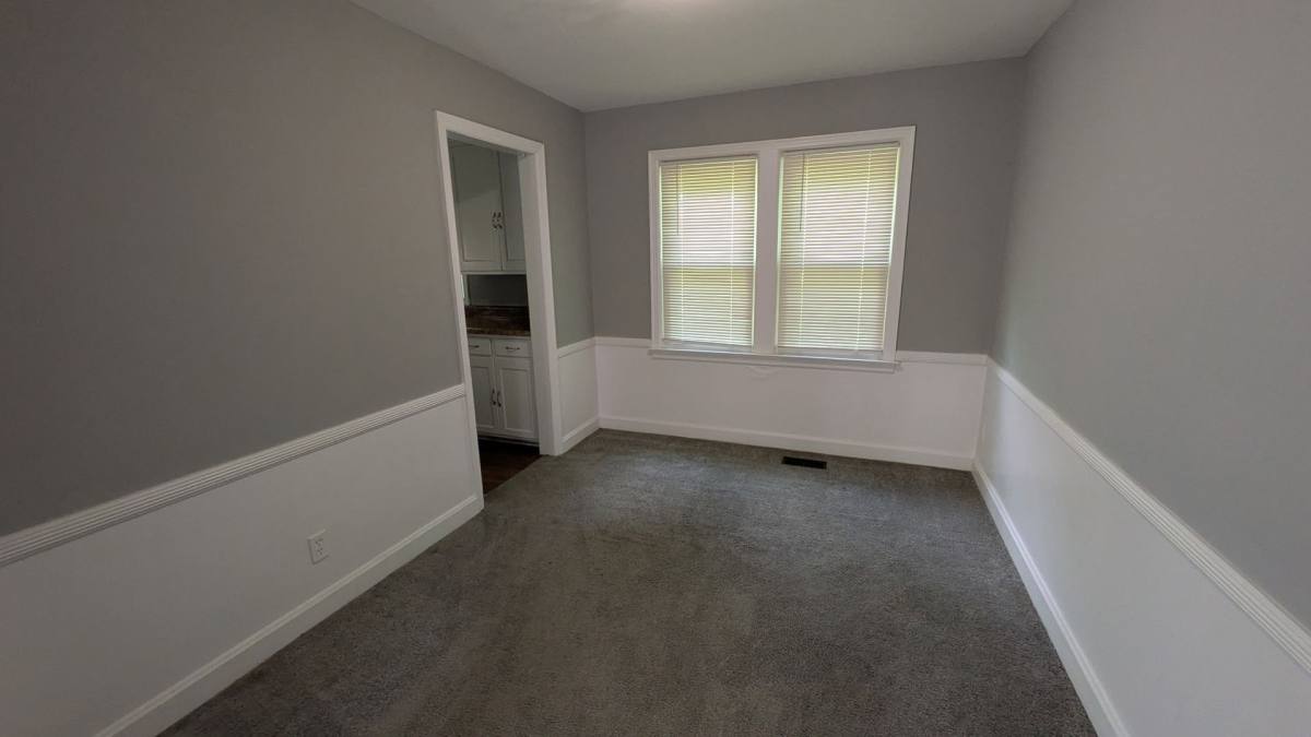 House for rent at 3213 S Ash Ave, Independence, MO 64052
