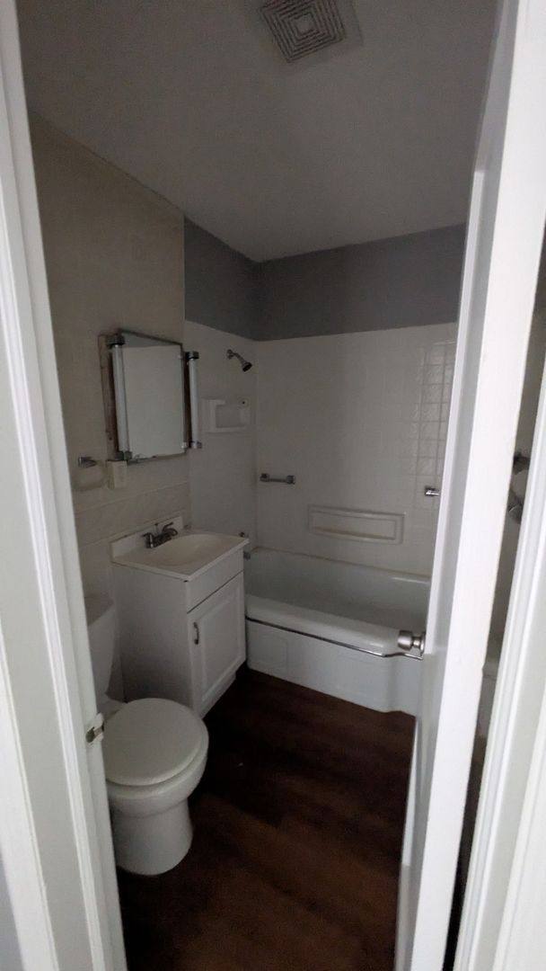 House for rent at 3213 S Ash Ave, Independence, MO 64052