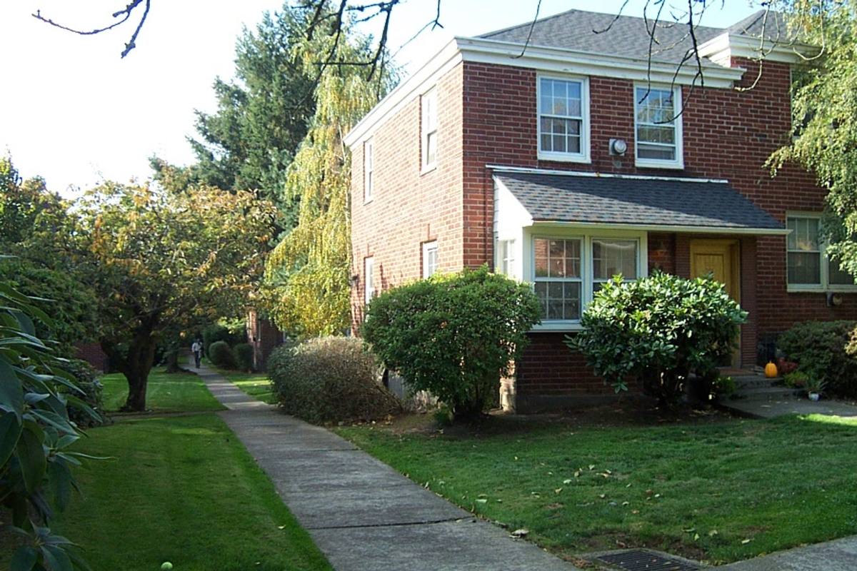 Apartment for rent at 5626 NE Sandycrest Terrace, Portland, OR 97213