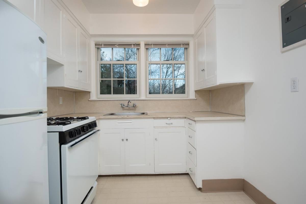 Apartment for rent at 5440 NE Sandycrest Terrace, Portland, OR 97213