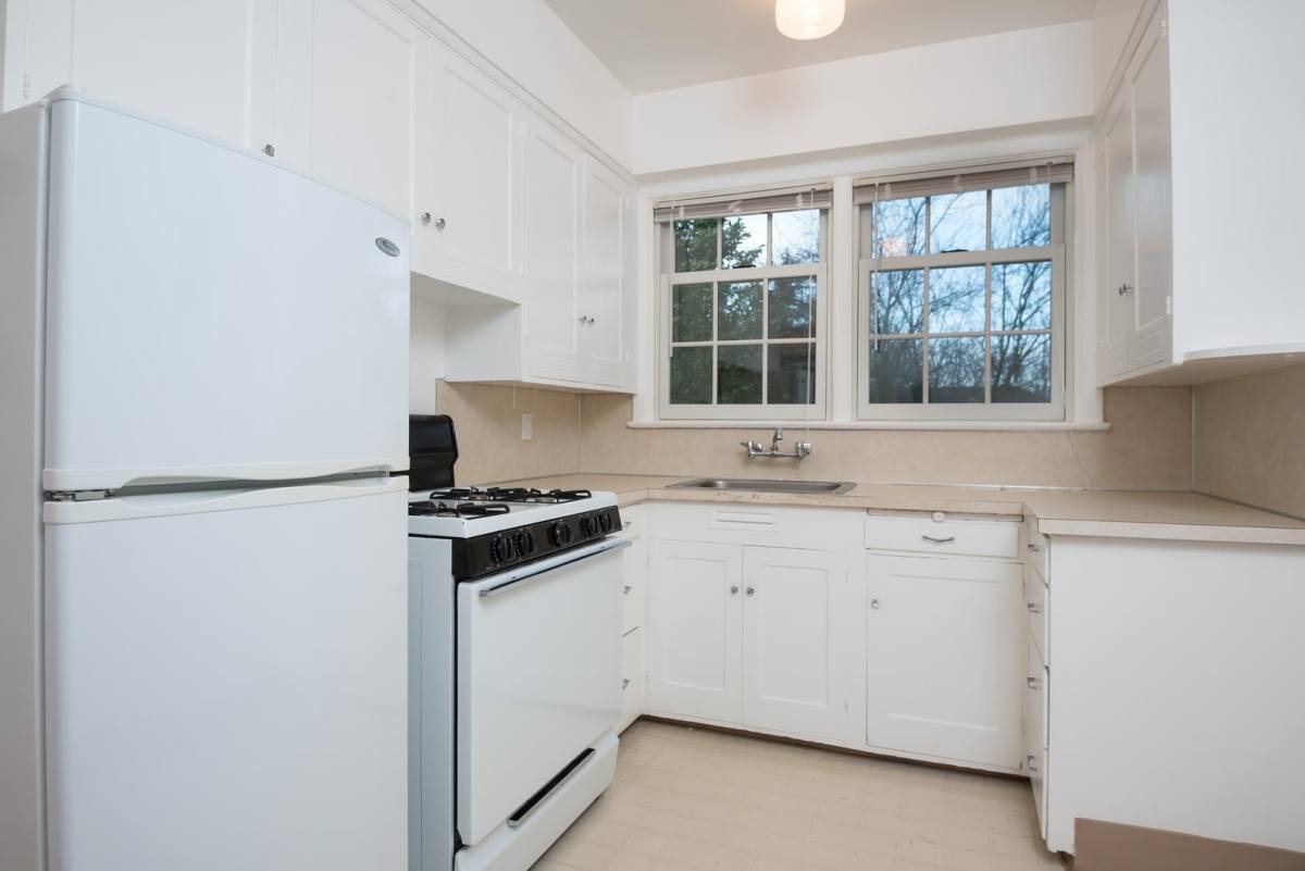 Apartment for rent at 5440 NE Sandycrest Terrace, Portland, OR 97213
