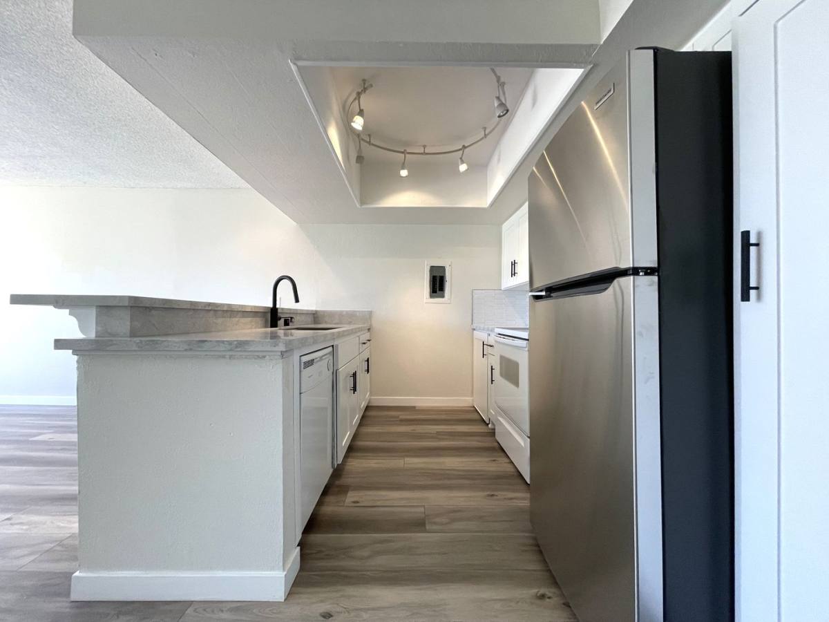 Condo for rent at 1655 E Palm Canyon Dr #408, Palm Springs, CA 92264