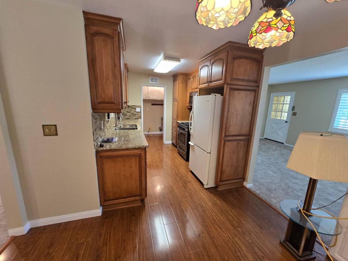 House for rent at 261 W Newburgh St, Glendora, CA 91740