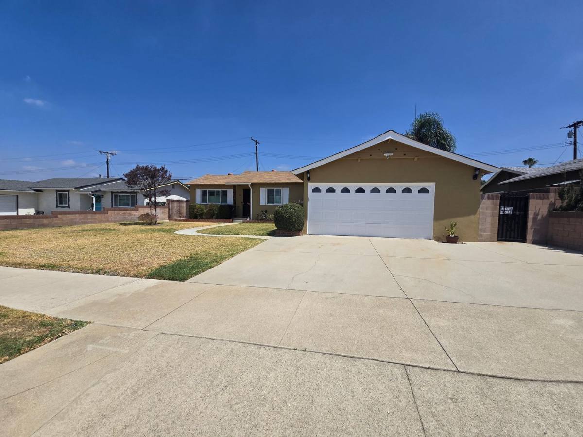 House for rent at 261 W Newburgh St, Glendora, CA 91740