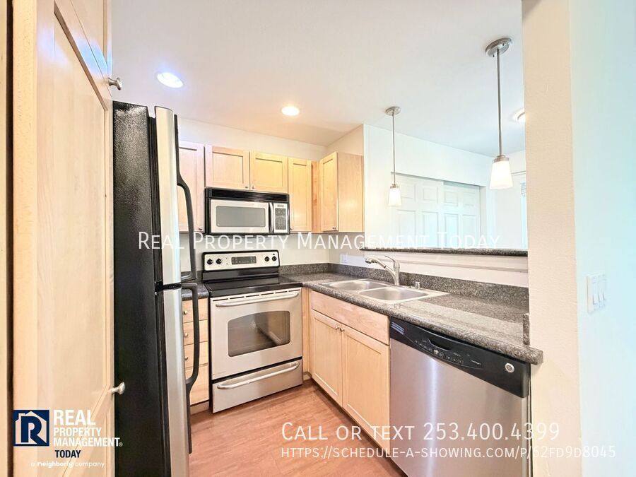 Apartment for rent at 2613 S 272nd St #21, Kent, WA 98032