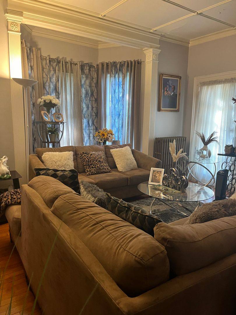 Apartment for rent at 15 Ward St, Hartford, CT 06106