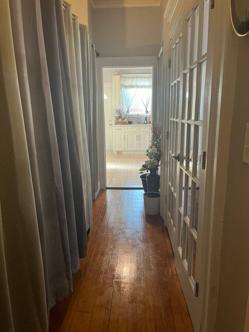Apartment for rent at 15 Ward St, Hartford, CT 06106