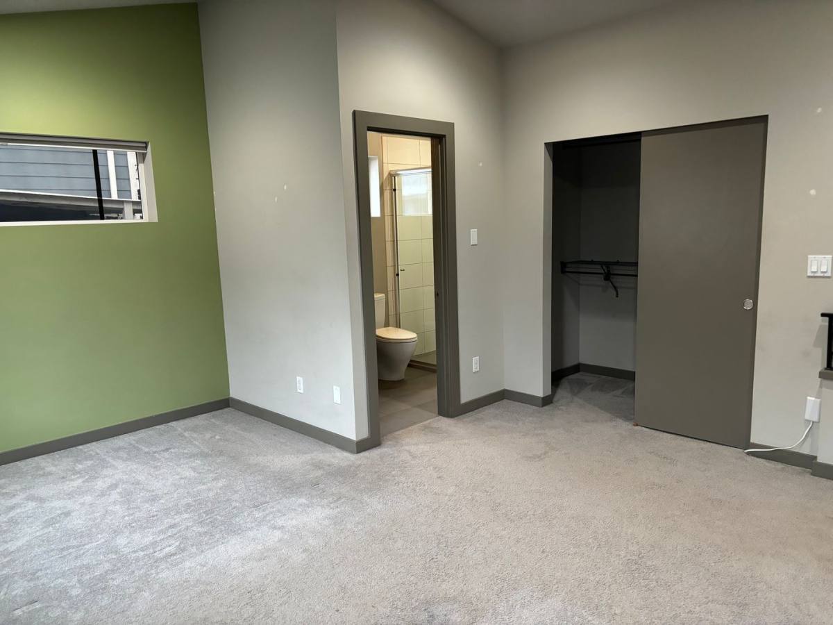 Townhouse for rent at 2415 S Norman St, Seattle, WA 98144