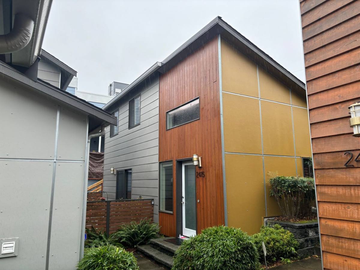 Townhouse for rent at 2415 S Norman St, Seattle, WA 98144