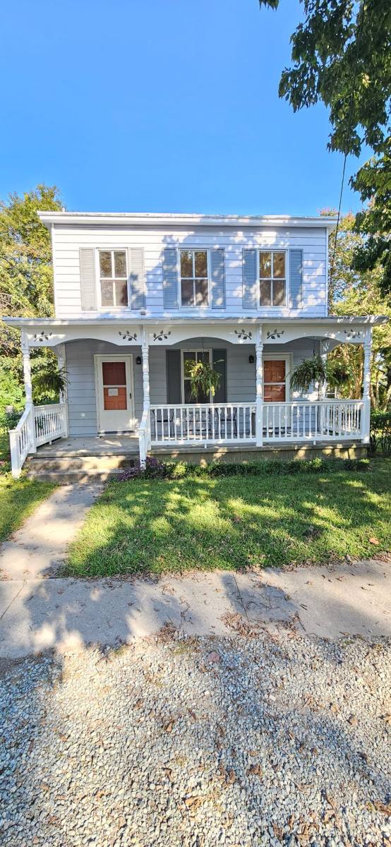 Apartment for rent at 415 Prince St, Tappahannock, VA 22560