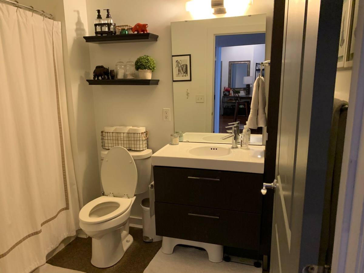 Apartment for rent at 209-211 W Pike St, Covington, KY 41011