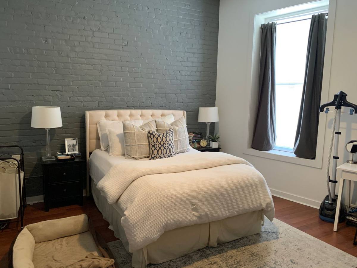 Apartment for rent at 209-211 W Pike St, Covington, KY 41011