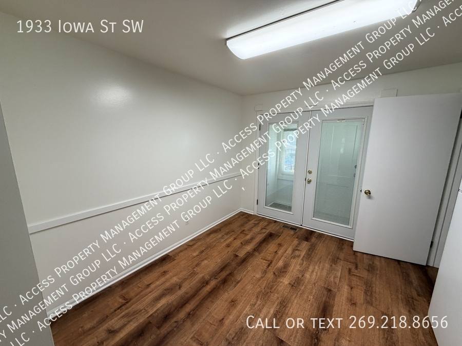 House for rent at 1933 Iowa St SW, Wyoming, MI 49519