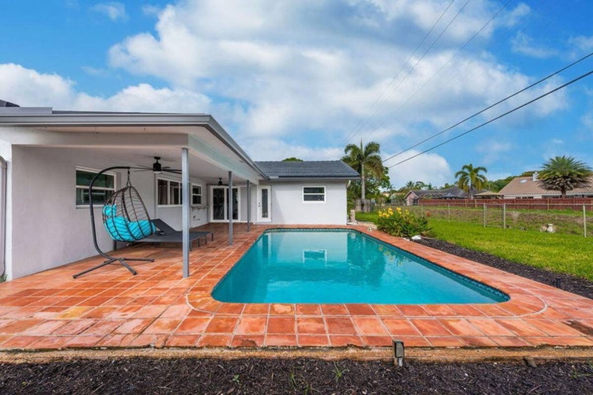 House for rent at 115 St Cloud Lane, Boca Raton, FL 33431