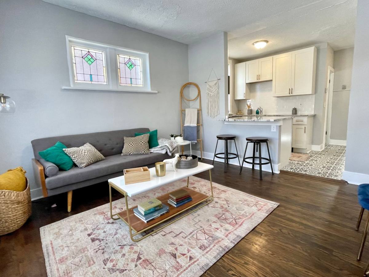 Apartment for rent at 2122 Maury Ave #1N, Saint Louis, MO 63110