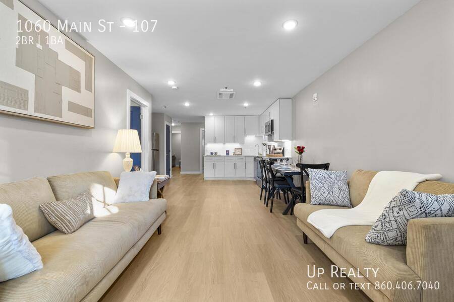 Apartment for rent at 1060 Main St #107, South Windsor, CT 06074
