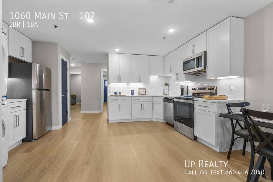 Apartment for rent at 1060 Main St #107, South Windsor, CT 06074
