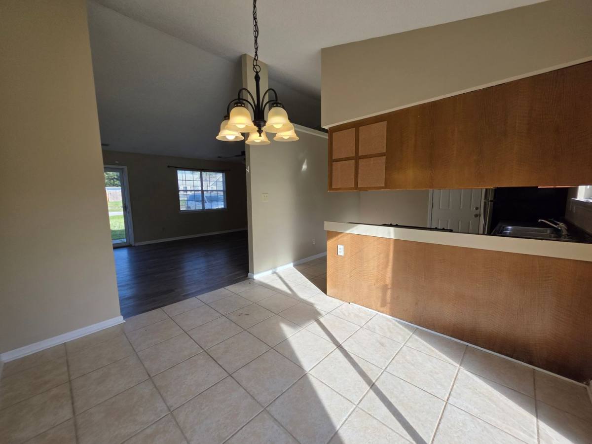 House for rent at 206 S Ginger Dr, Hubert, NC 28539