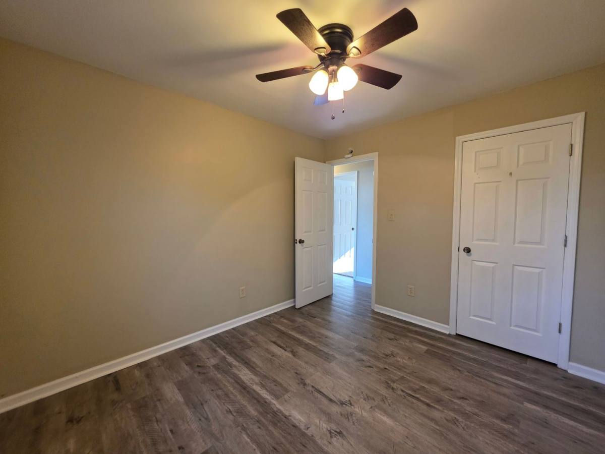 House for rent at 206 S Ginger Dr, Hubert, NC 28539