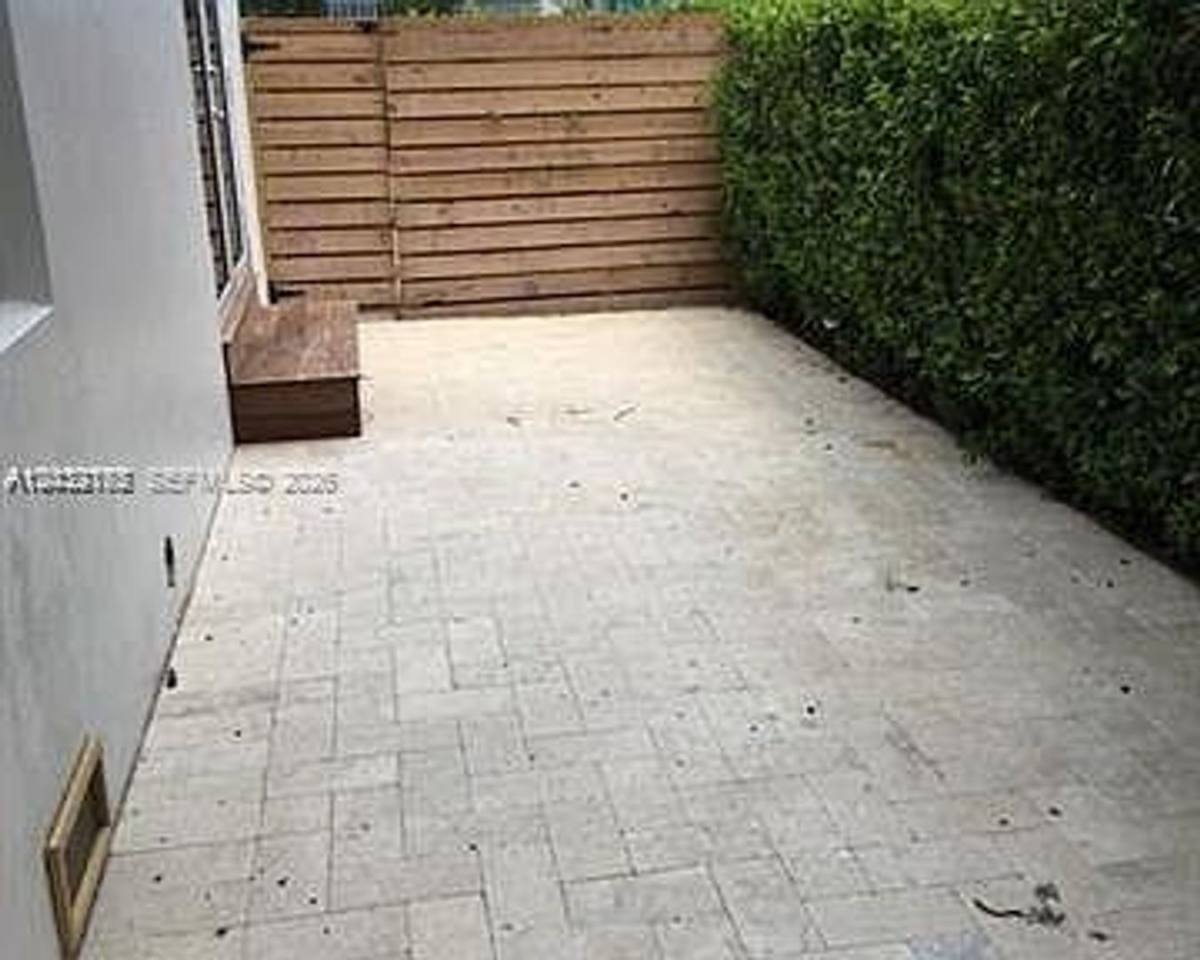 House for rent at 3 Farrey Lane, Miami Beach, FL 33139