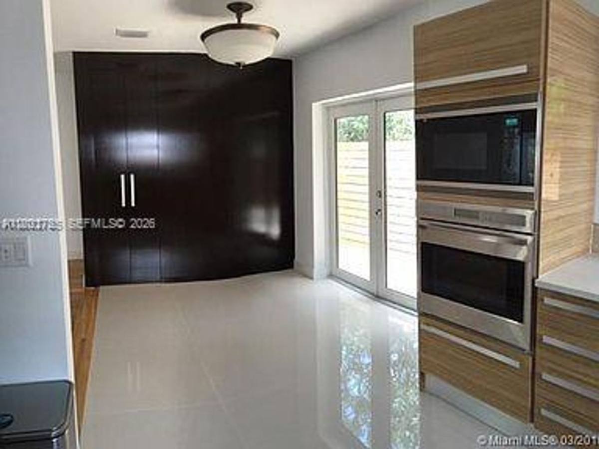 House for rent at 3 Farrey Lane, Miami Beach, FL 33139