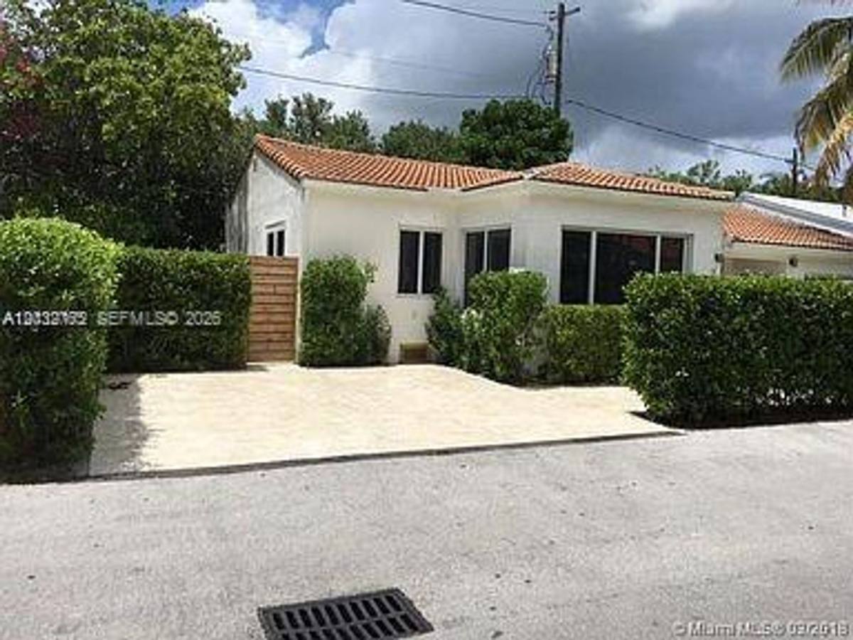 House for rent at 3 Farrey Lane, Miami Beach, FL 33139