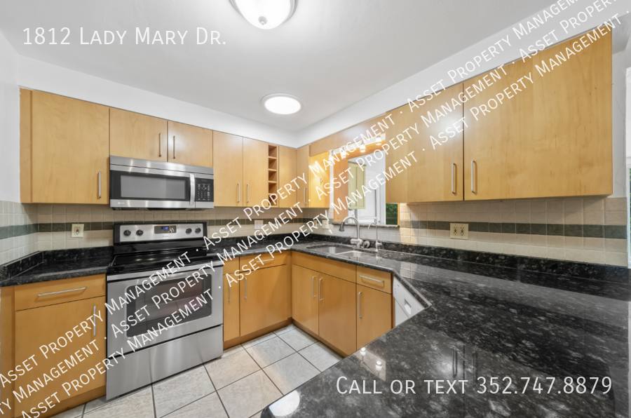 House for rent at 1812 Lady Mary Dr, Clearwater, FL 33756