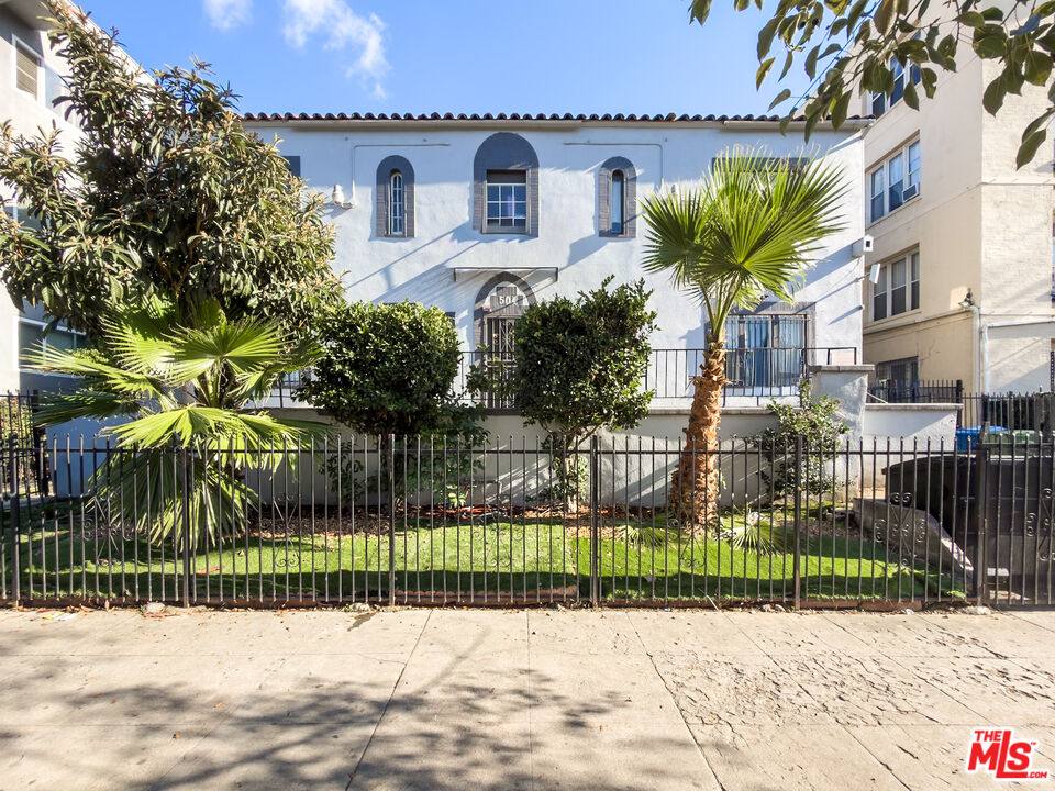 Apartment for rent at 504 S Rampart Blvd #504-7, Los Angeles, CA 90057
