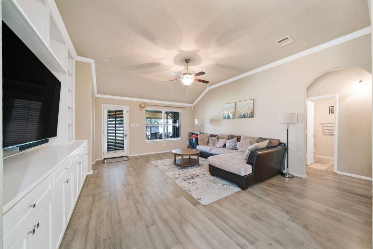 House for rent at 14415 High Plains Dr, San Antonio, TX 78254