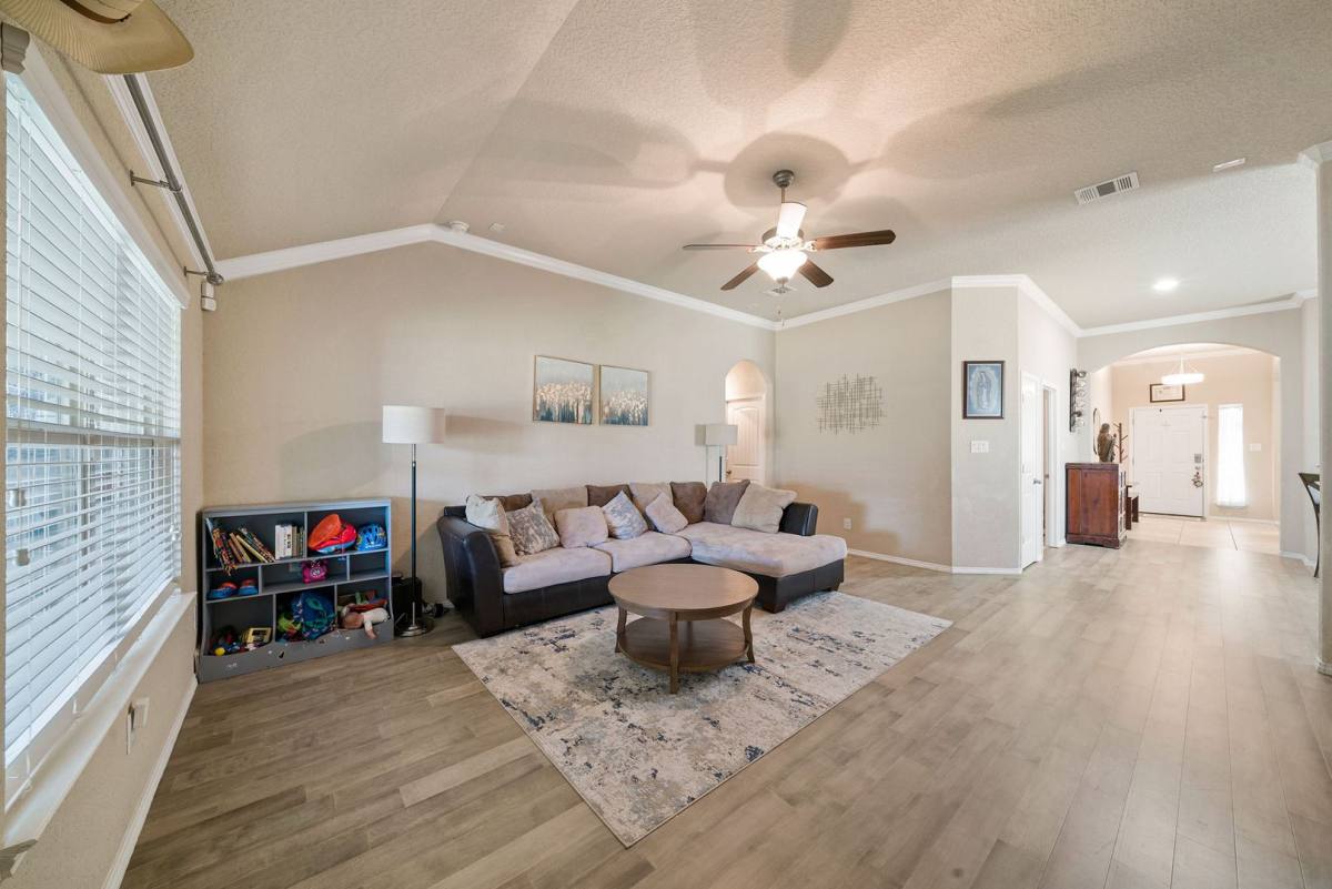 House for rent at 14415 High Plains Dr, San Antonio, TX 78254
