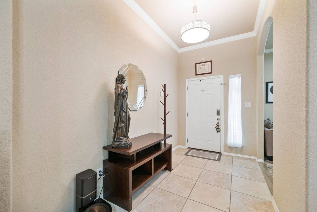 House for rent at 14415 High Plains Dr, San Antonio, TX 78254