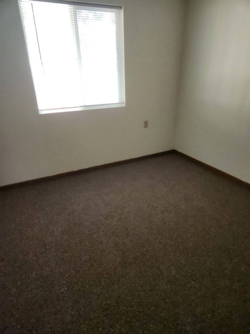 Townhouse for rent at 1500 E 6th St, Pratt, KS 67124